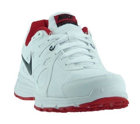 Nike Revolution 2 in Herren